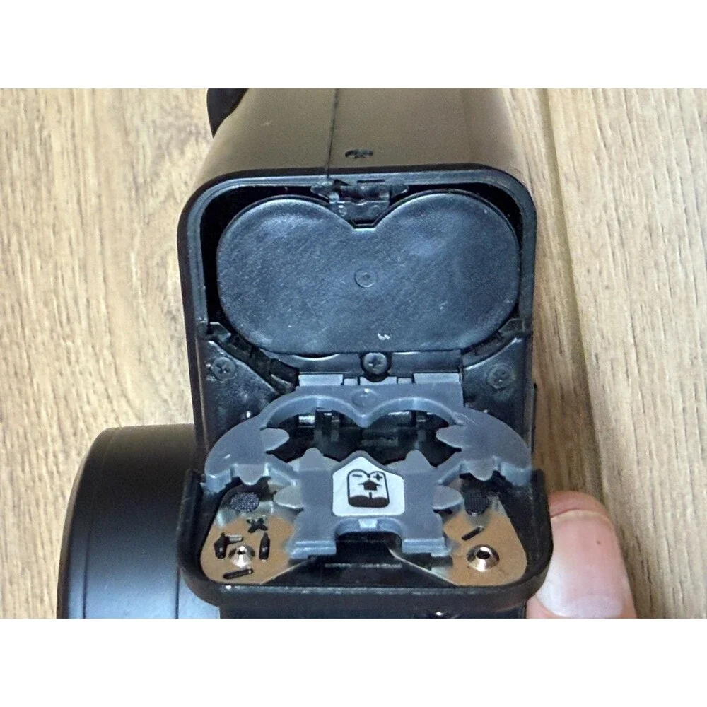 Vintage Pentax IQZoom 35mm Film Camera for Parts or Repair